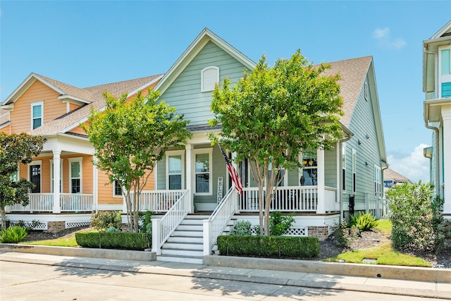 view of front of property featuring a porch