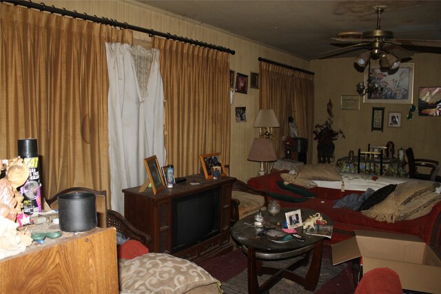 living room with ceiling fan