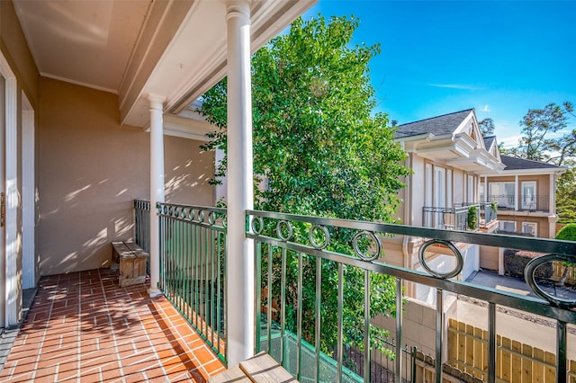 5031 Nolda St, Houston, TX 77007 - view of balcony