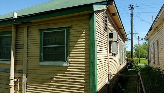 view of side of home