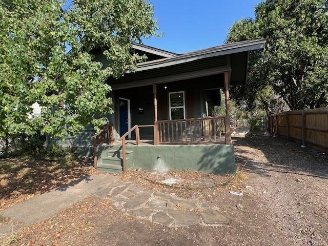 2251 Burnet St, San Antonio, TX 78202 - view of front facade featuring a porch and fence