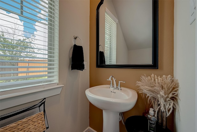 7659 Green Bulrush Way, Katy, TX 77493 - bathroom featuring lofted ceiling