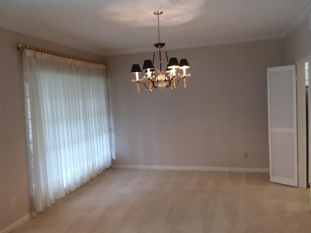 empty room featuring light carpet, crown molding, and a notable chandelier