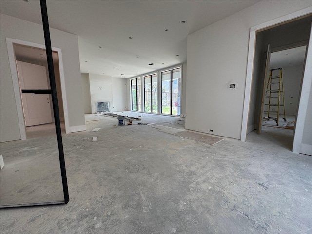 1606 Hazard St, Houston, TX 77019 - view of unfurnished living room