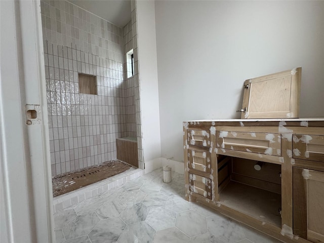 710 Glen Echo Ln, Hedwig Village, TX 77024 - full bathroom with tiled shower