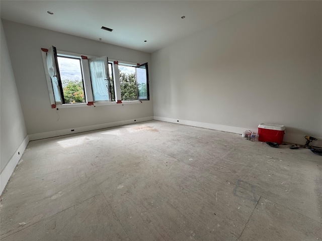 710 Glen Echo Ln, Hedwig Village, TX 77024 - spare room featuring baseboards