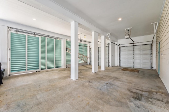 102 Bamaku Bnd, Tiki Island, TX 77554 - view of garage