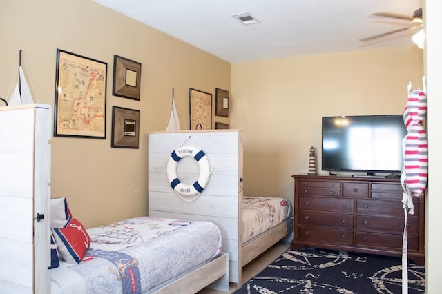 bedroom with carpet flooring and ceiling fan