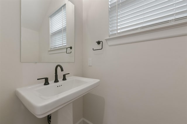 bathroom featuring sink