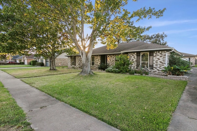 view of front of house with a front yard