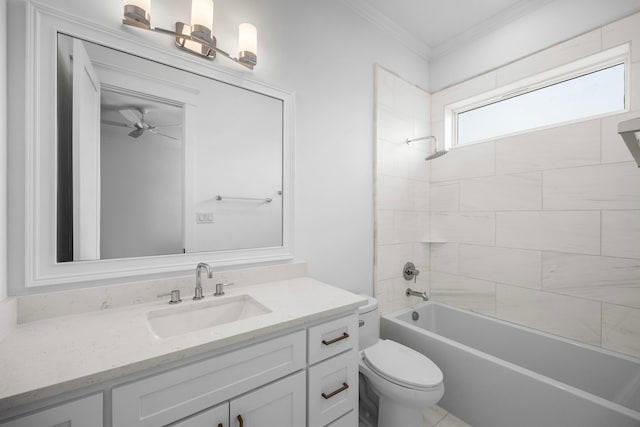 full bathroom featuring shower / bathtub combination, toilet, vanity, a ceiling fan, and ornamental molding