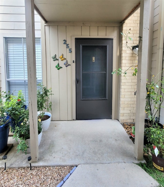 view of property entrance