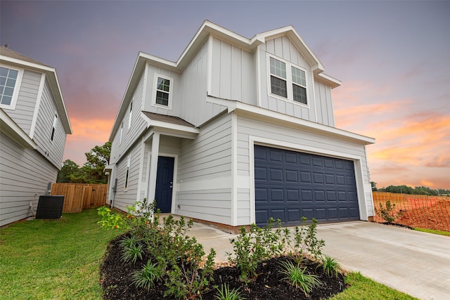view of front of property featuring a garage