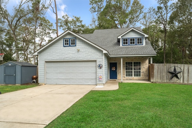 view of front of home featuring a shed and a front yard