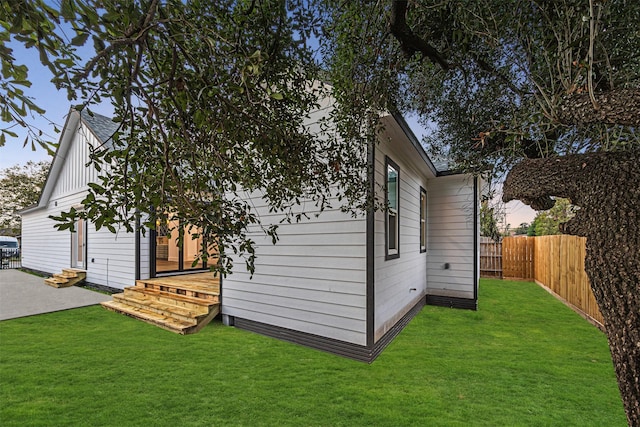 2714 Hardy St, Houston, TX 77009 - back of house with a patio area and entry steps