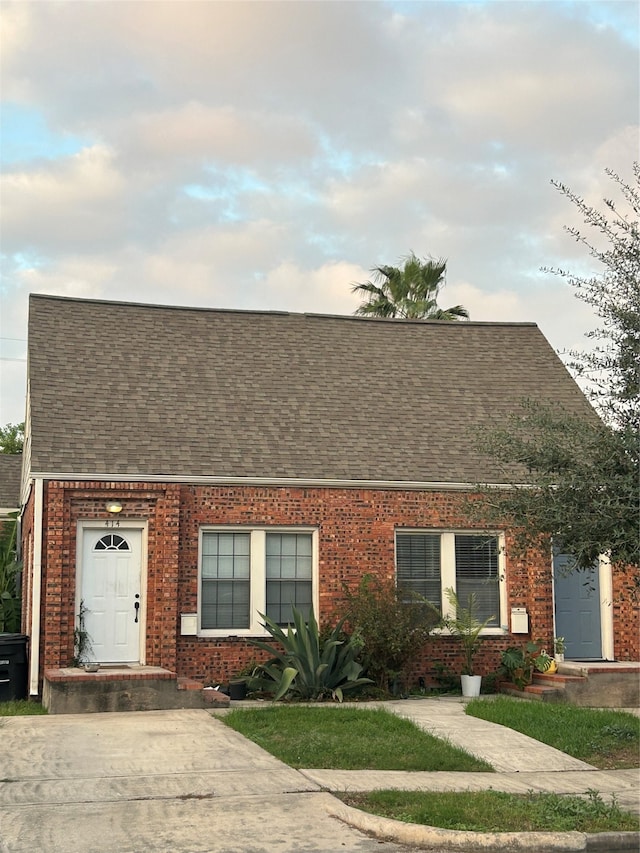 view of front facade