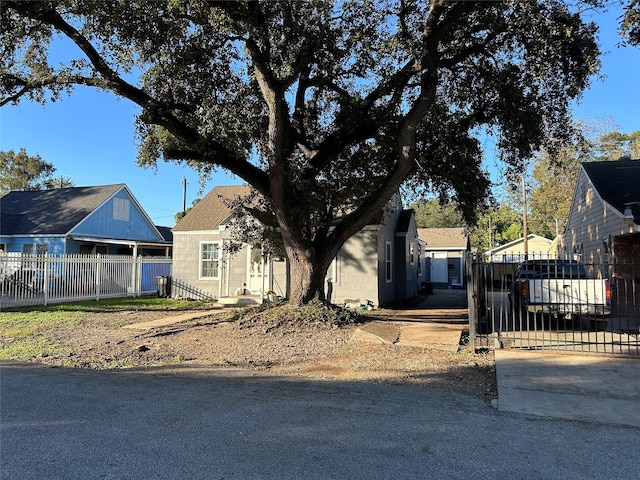 view of front of house