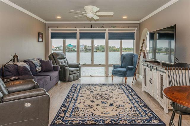 580 Pleasure Island Blvd Unit 120, Port Arthur, TX 77640 - photo 3