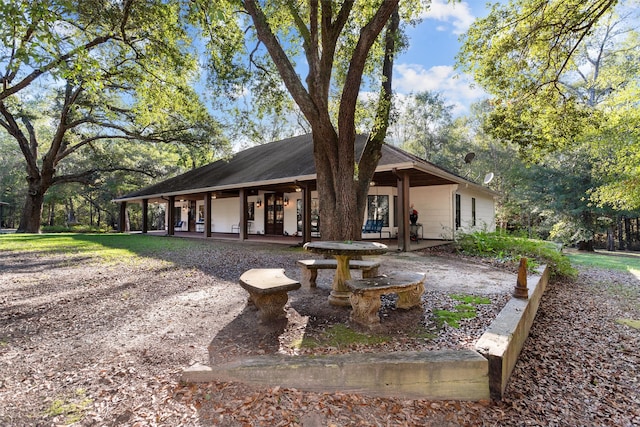 exterior space featuring a porch