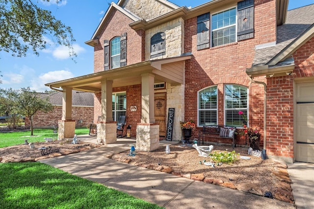 view of front of property featuring a porch