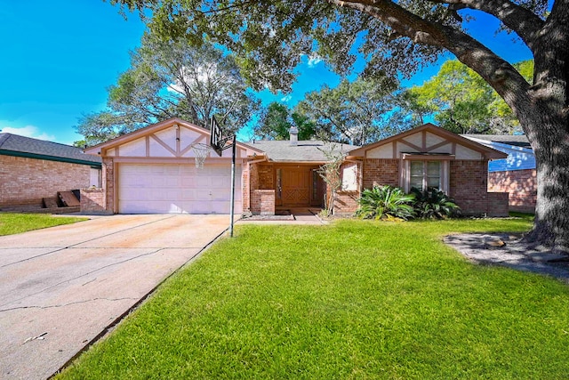 ranch-style house featuring a front lawn and a garage