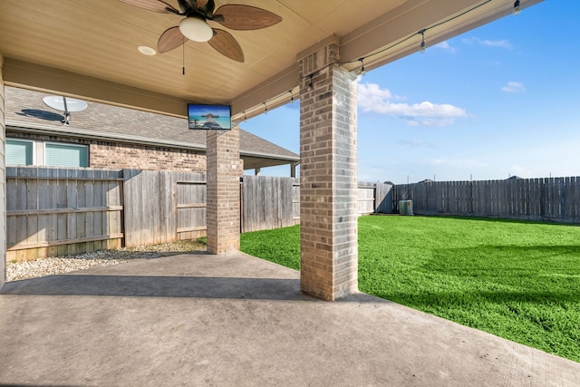 view of patio with ceiling fan