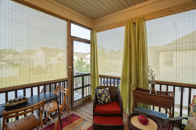 view of sunroom / solarium