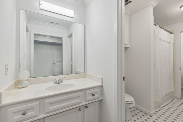 bathroom featuring a shower with curtain, crown molding, vanity, and toilet