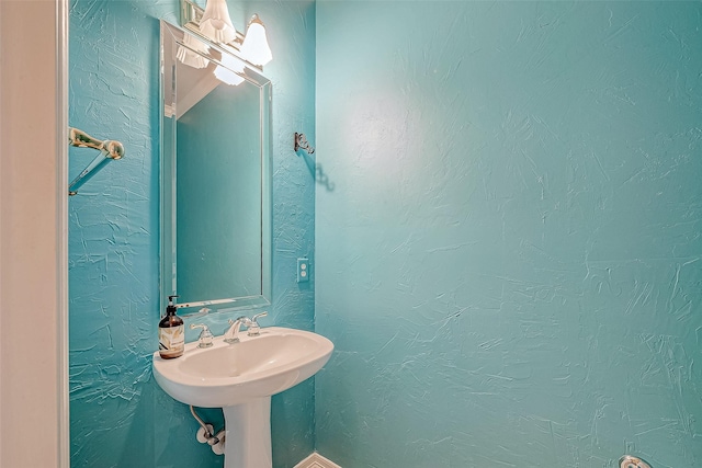 3110 Meadow Oak Dr, Houston, TX 77068 - view of bathroom