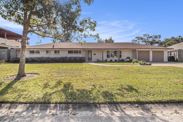 4837 Briarbend Dr, Houston, TX 77035 - ranch-style house featuring a front yard and a garage
