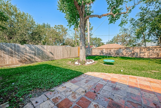 view of yard featuring a patio