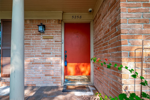 view of property entrance