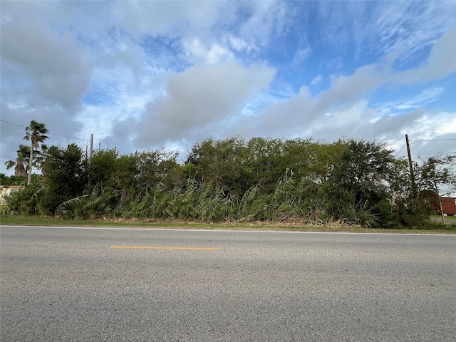 Listing photo 3 for 00 9th St, San Leon TX 77539