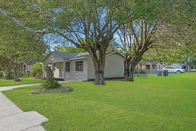 view of front of property with a front yard