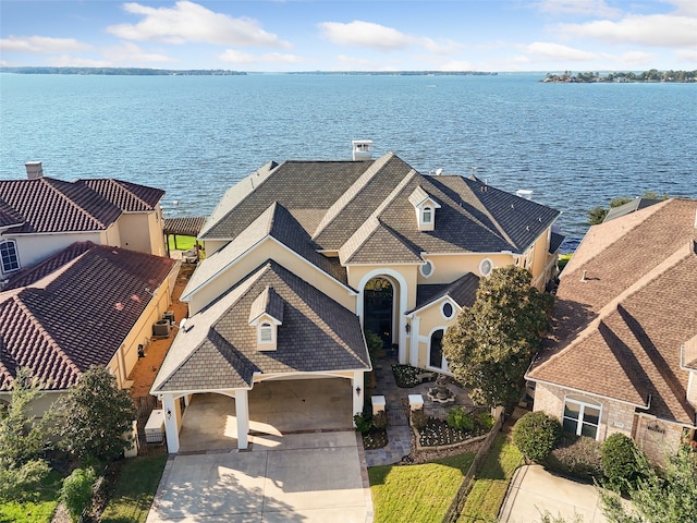 bird's eye view featuring a water view