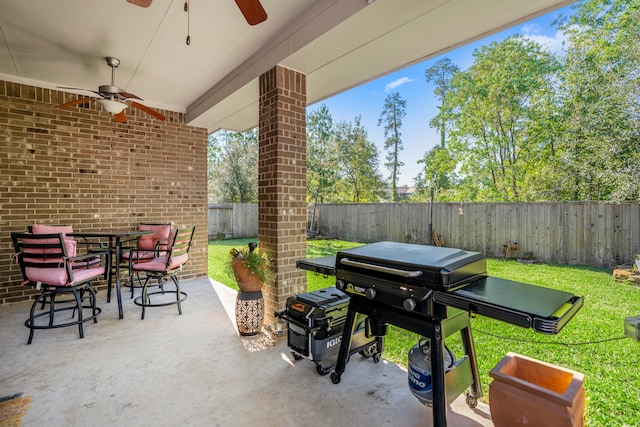 view of patio with ceiling fan