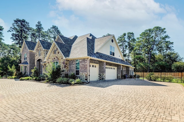 view of front facade with a garage