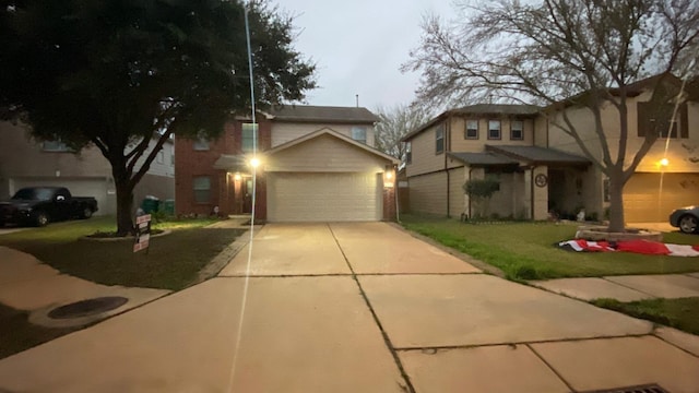 view of front of home featuring a front yard