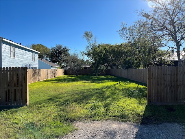 Listing photo 3 for 507 8th St, Dickinson TX 77539