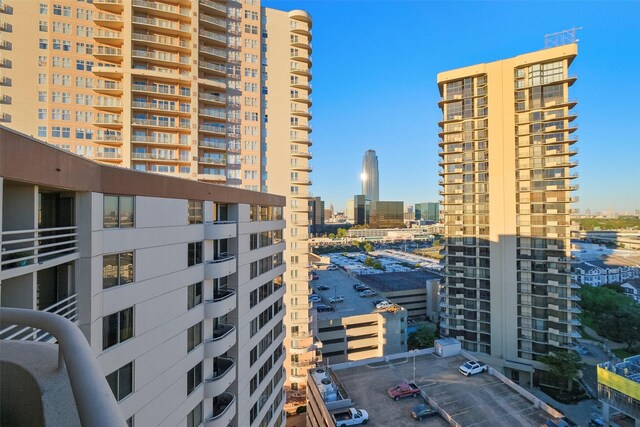 3525 Sage Rd Unit 1705, Houston, TX 77056 - photo 5