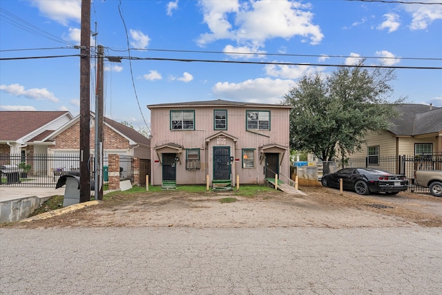 view of front of property