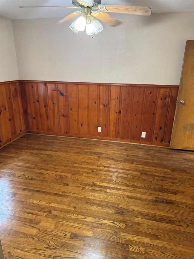 216 Schilling St, Baytown, TX 77520 - photo 9