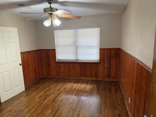 216 Schilling St, Baytown, TX 77520 - photo 10
