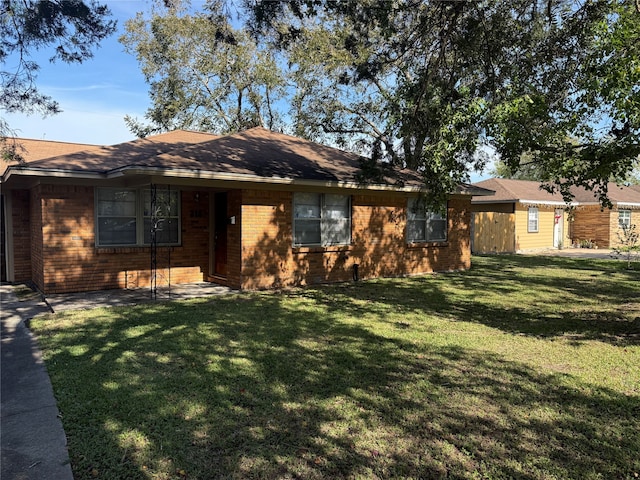 Listing photo 3 for 216 Schilling St, Baytown TX 77520