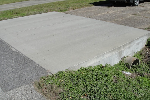 view of entry to storm shelter