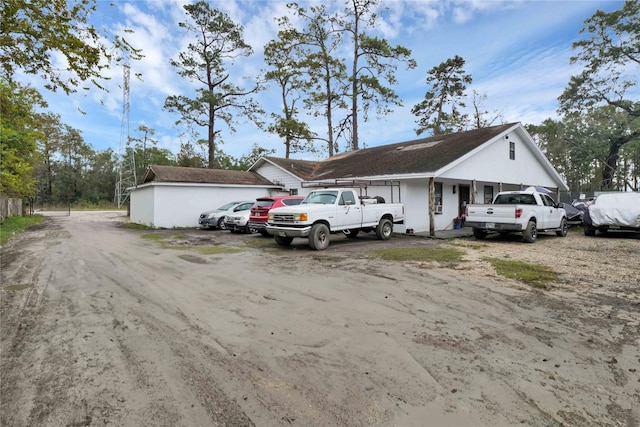 view of front of property