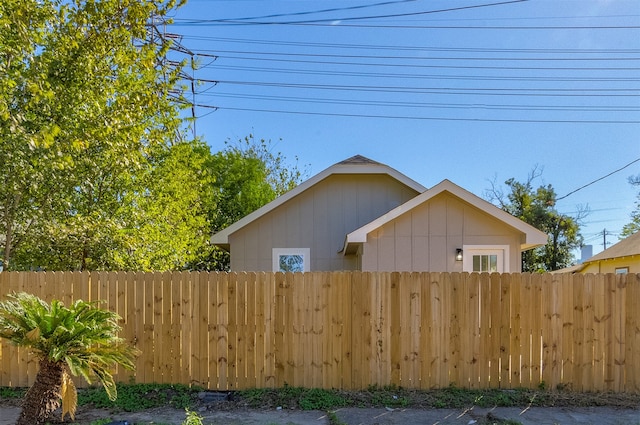 view of side of property