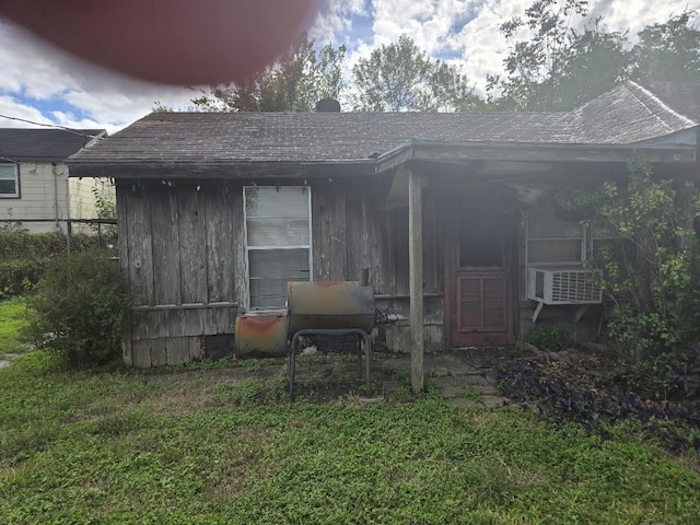 9330 Redford St, Houston, TX 77075 - back of property featuring cooling unit
