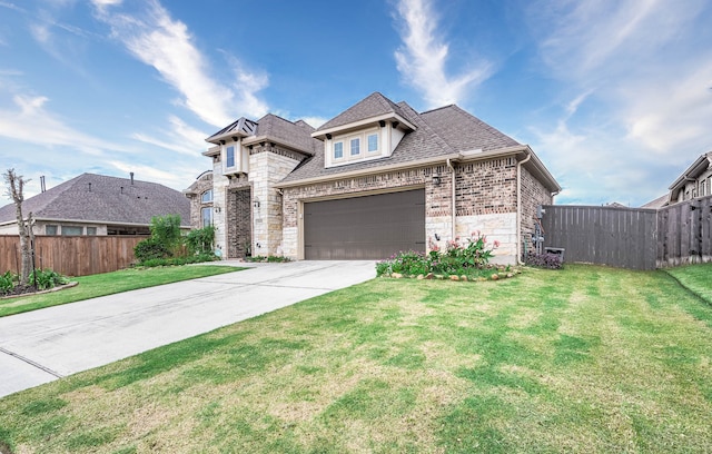 view of front of property with a front lawn