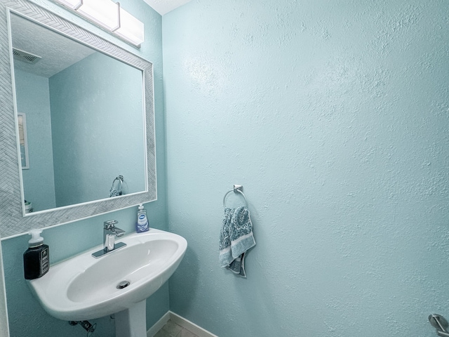 bathroom with sink